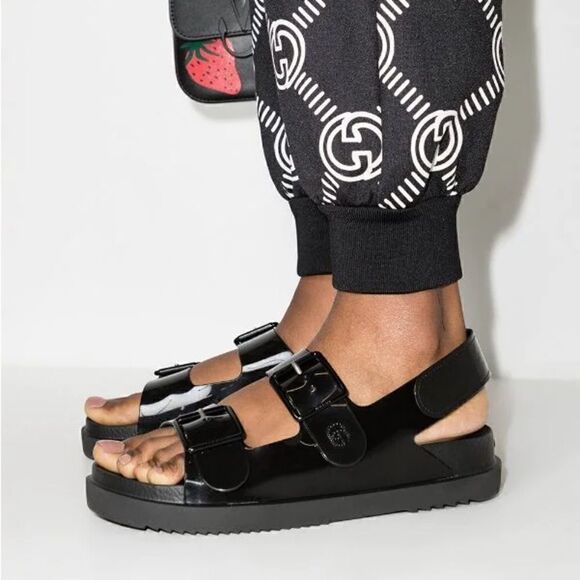 Gucci
Isla flat sandals  - Picture 4 of 9